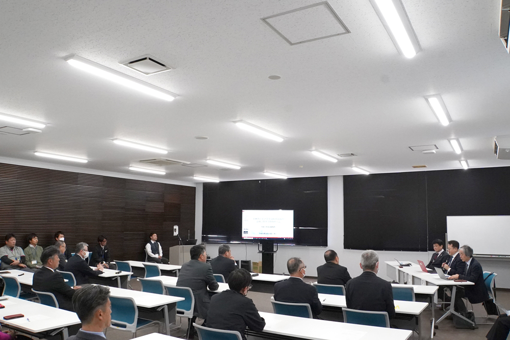 「小林市と東京大学先端科学技術研究センターとの連携協定に係る活動報告会」の会場
