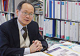 photograph of professor Yutaka Kondo