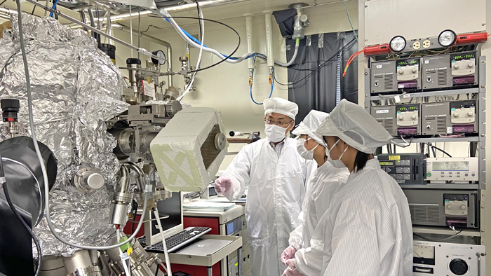 岡田研究室での見学の様子