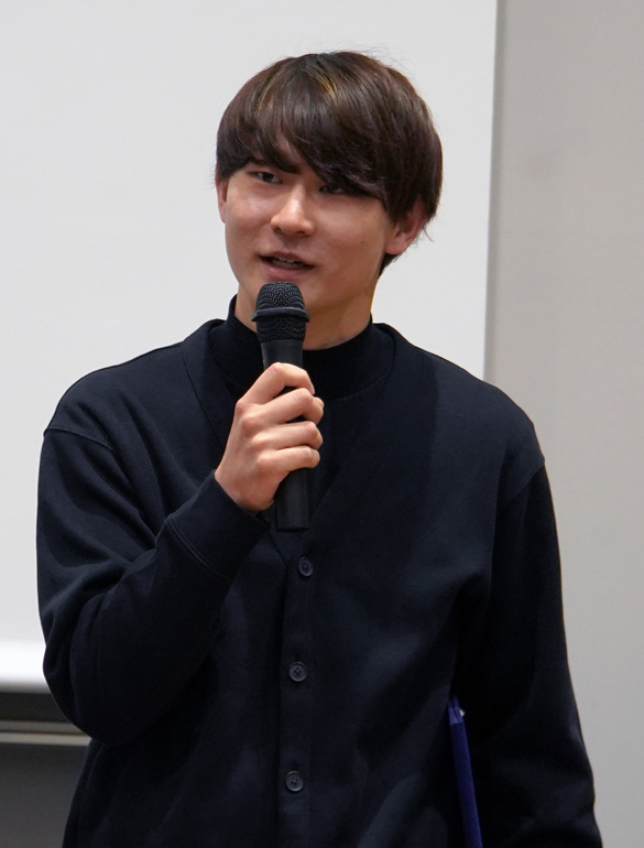 川口万太郎氏