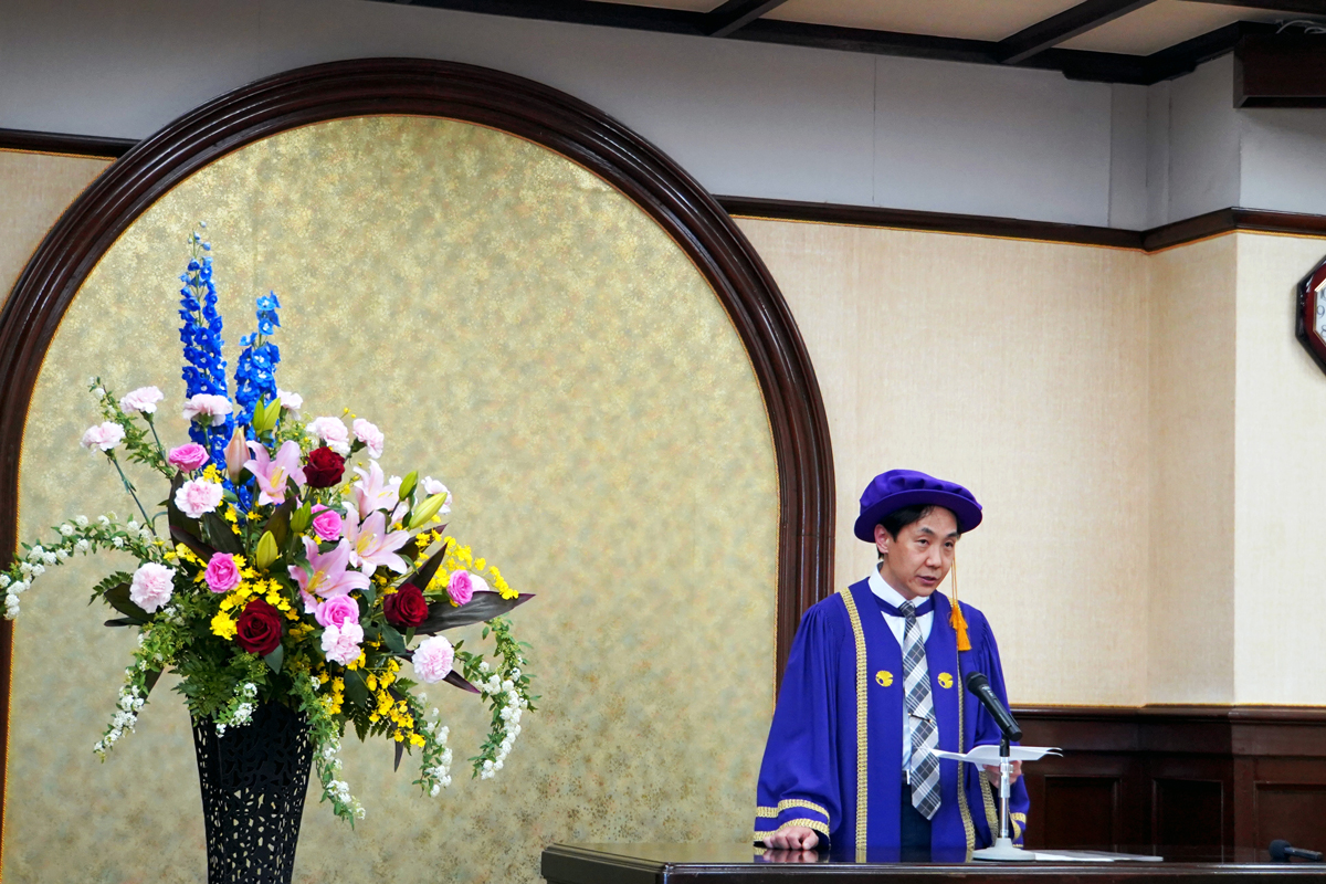 Prof. Hirochika SUMINO