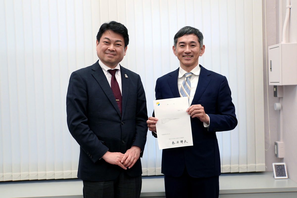 杉山所長と為末教授（右）